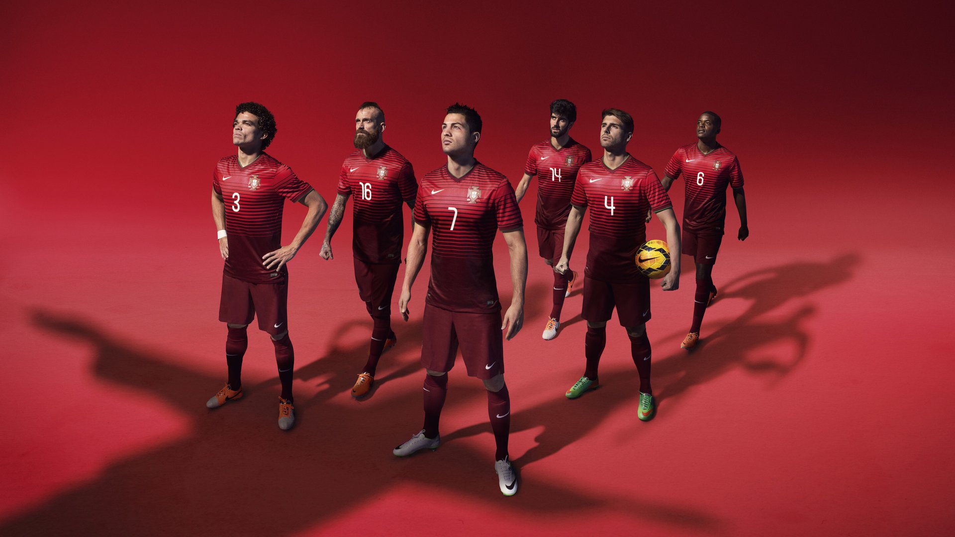 “青少年足球公益训练营在边远地区落地，普及足球运动”，青少年足球训练基地